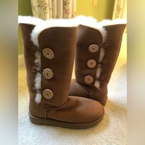 UGG Bailey Button Triplet Boot